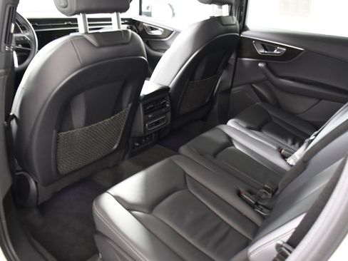 Used 2025 Audi Q7 2.0T Premium image 27