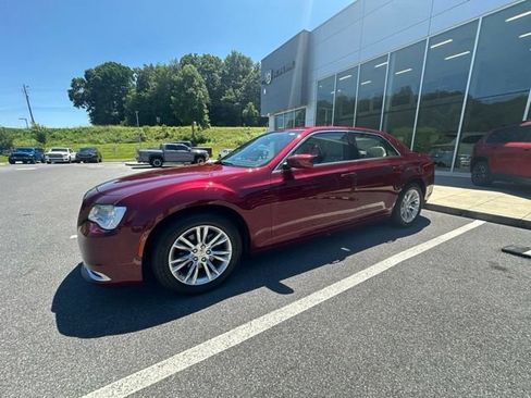 Used 2020 Chrysler 300 Touring L w/ Quick Order Package 2EF RWD image 35