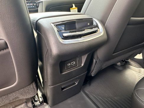 New 2025 Cadillac XT6 Premium Luxury w/ Technology Package image 8