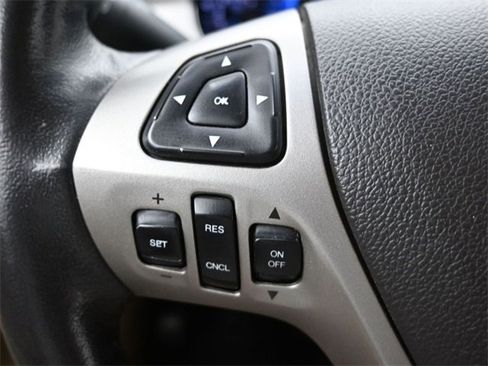 Used 2013 Ford Taurus SEL image 23