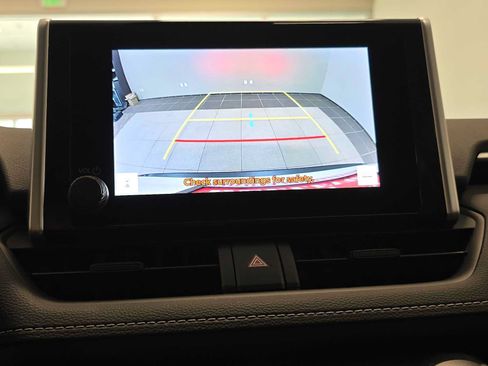 Used 2023 Toyota RAV4 XLE AWD/4WD image 13