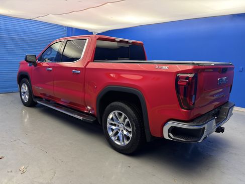 Used 2021 GMC Sierra 1500 SLT w/ SLT Premium Plus Package image 5