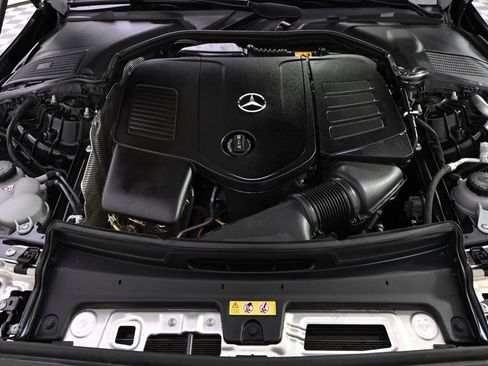Used 2025 Mercedes-Benz C 300 4MATIC Sedan image 23