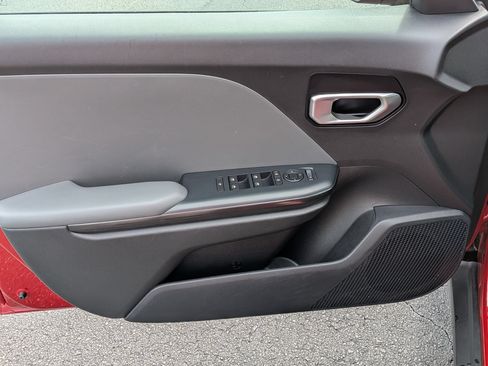 Used 2025 Kia K4 FWD image 11