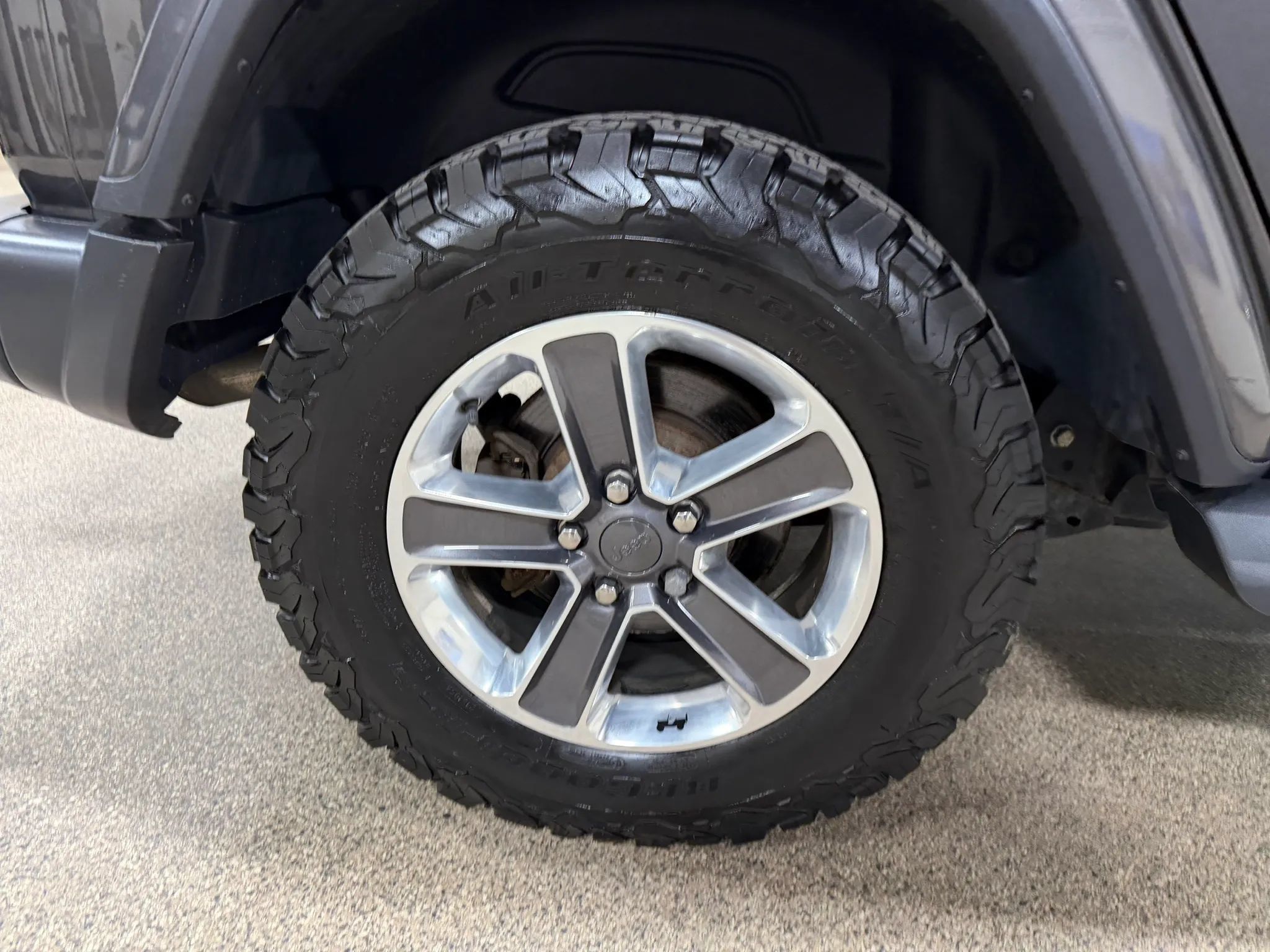 Used 2020 Jeep Wrangler Unlimited Sahara w/ Uconnect 4C Nav & Sound Group AWD/4WD image 66