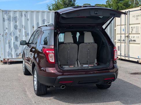 Used 2011 Ford Explorer XLT w/ 202A Rapid Spec Order Code FWD image 13