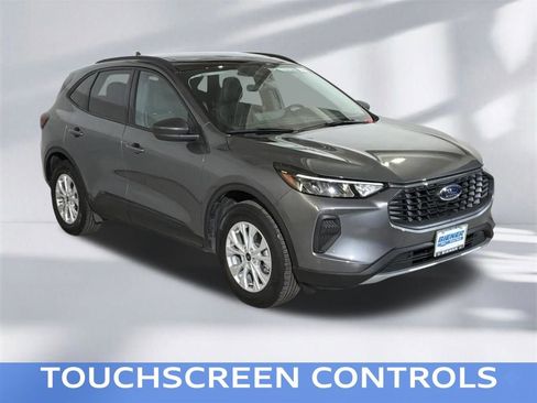 Used 2025 Ford Escape Active w/ Active Premium Tech Pack AWD/4WD image 10