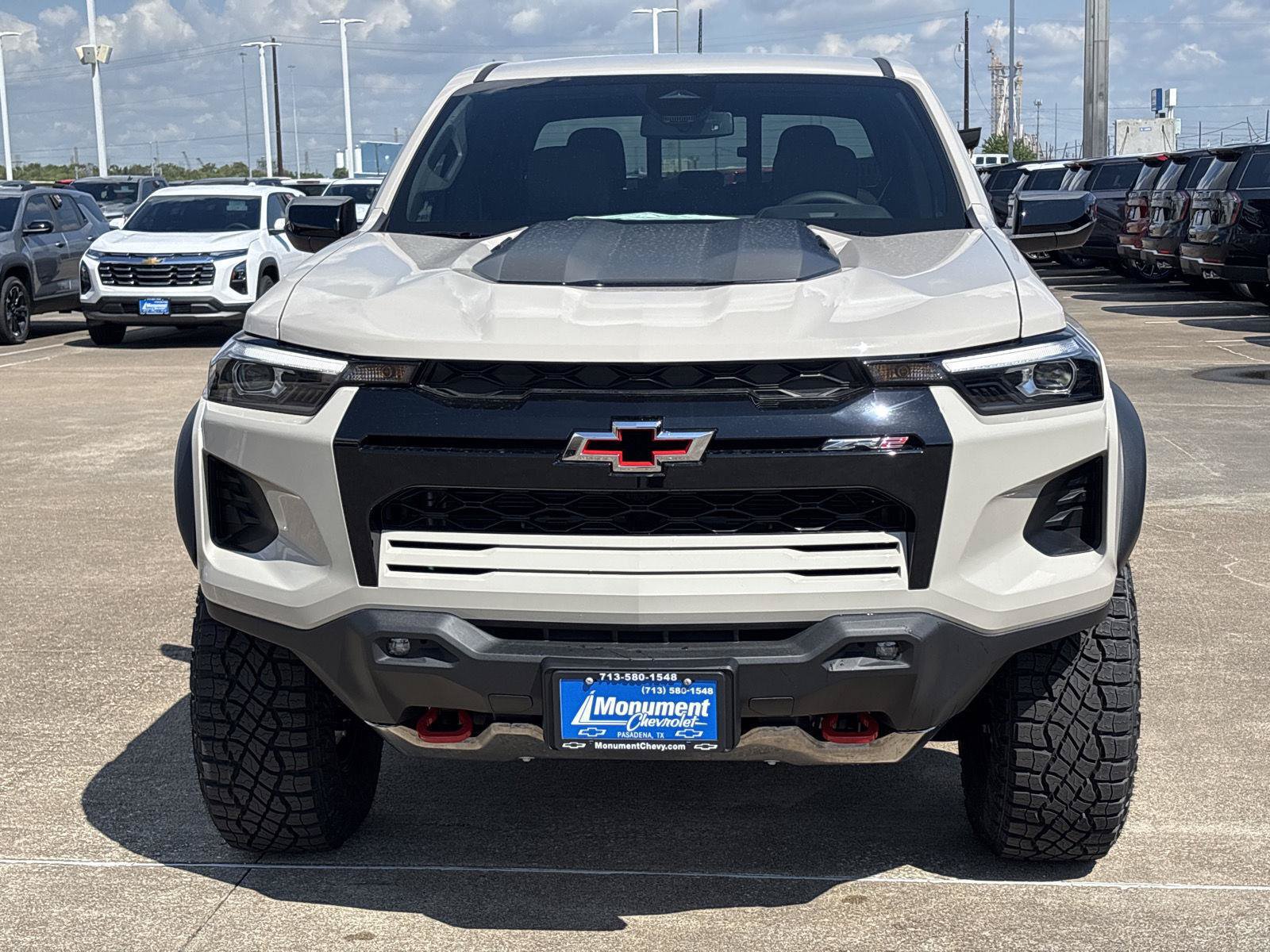 New 2026 Chevrolet Colorado ZR2 AWD/4WD image 2