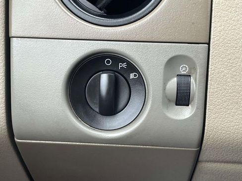 Used 2005 Ford F150 XL RWD image 17