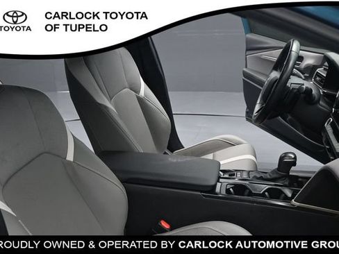 Used 2025 Toyota Camry SE w/ Convenience Package FWD image 42