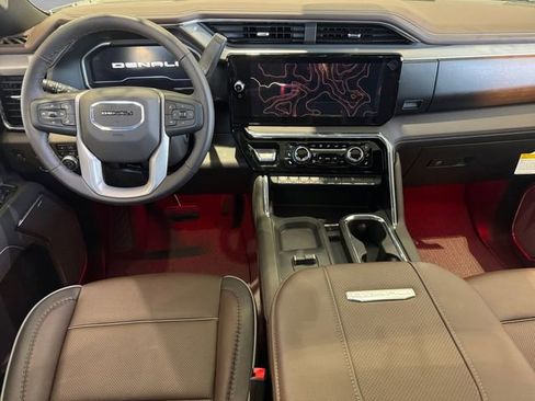 New 2025 GMC Sierra 2500 Denali w/ Denali Reserve Package image 18