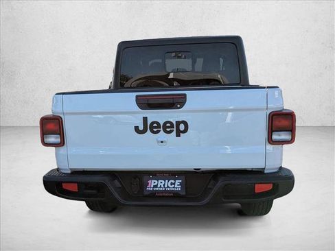 Used 2023 Jeep Gladiator Sport image 6
