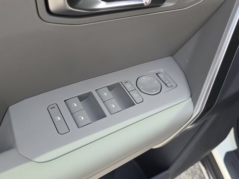 New 2027 Kia Seltos S FWD image 19