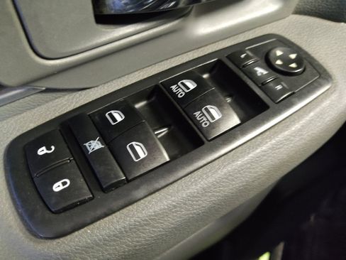 Used 2016 RAM 1500 Outdoorsman image 27