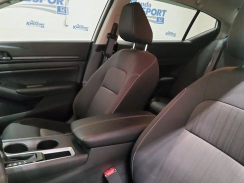 Used 2024 Nissan Altima 2.5 S image 14