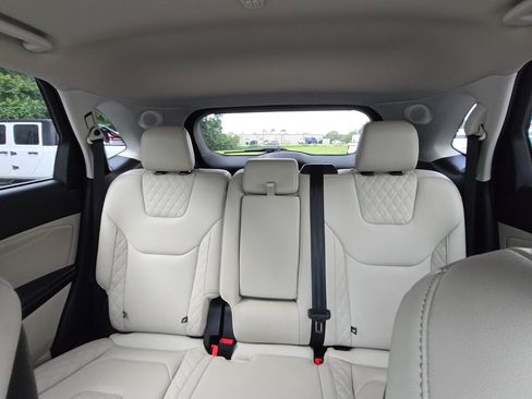 Used 2023 Ford Edge Titanium w/ Cargo Accessory Package AWD/4WD image 10