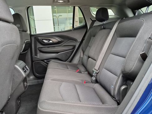 Used 2022 GMC Terrain SLE w/ Driver Convenience Package FWD image 25