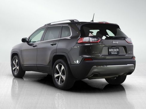 Used 2019 Jeep Cherokee Limited image 3