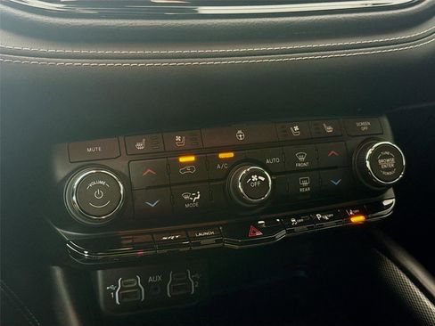Used 2021 Dodge Durango SRT Hellcat w/ Technology Group AWD/4WD image 10