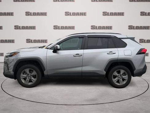 Used 2022 Toyota RAV4 XLE w/ Carpet Mat Package (TMS) AWD/4WD image 2