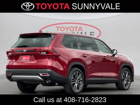 Used 2025 Toyota Grand Highlander AWD Hybrid image 4