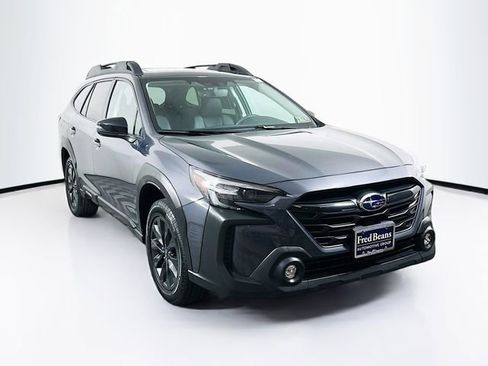 Used 2023 Subaru Outback Onyx Edition image 1