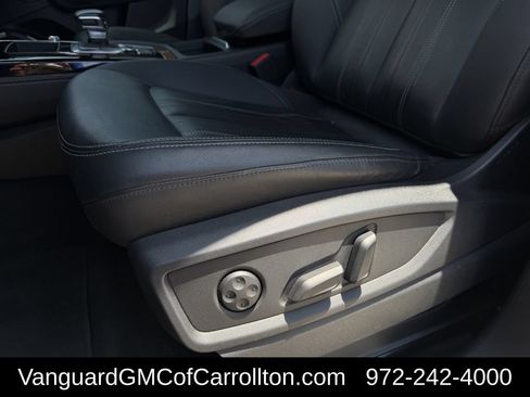 Used 2022 Audi Q5 2.0T Premium Plus w/ Premium Plus Package AWD/4WD image 32