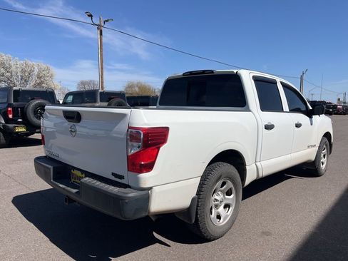 Used 2017 Nissan Titan S RWD image 6
