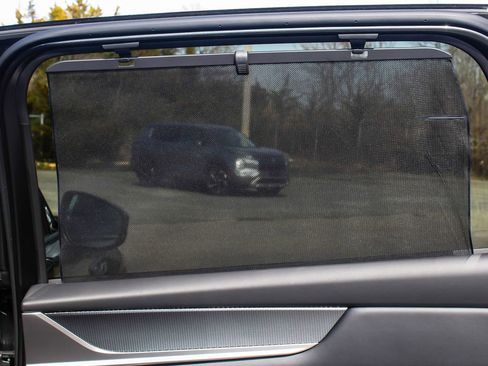 Used 2024 MAZDA CX-90 Plug-In Hybrid w/ Preferred image 13