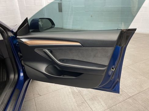 Used 2023 Tesla Model 3 Standard Range image 24