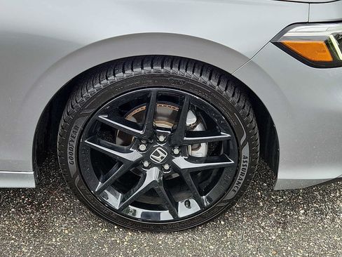 Used 2025 Honda Civic Sport image 8
