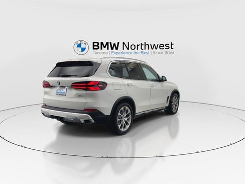 New 2026 BMW X5 xDrive40i w/ Climate Comfort Package AWD/4WD image 3