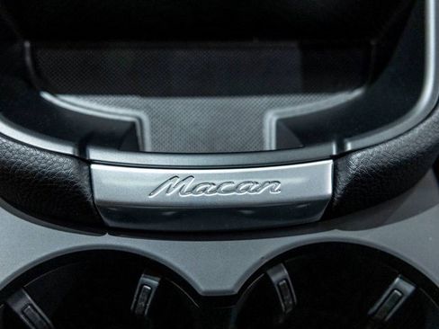 Used 2025 Porsche Macan image 45
