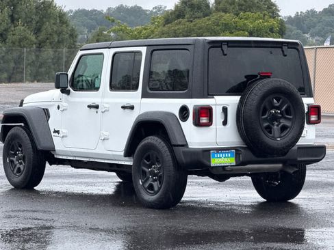 Used 2025 Jeep Wrangler Unlimited Sport AWD/4WD image 5