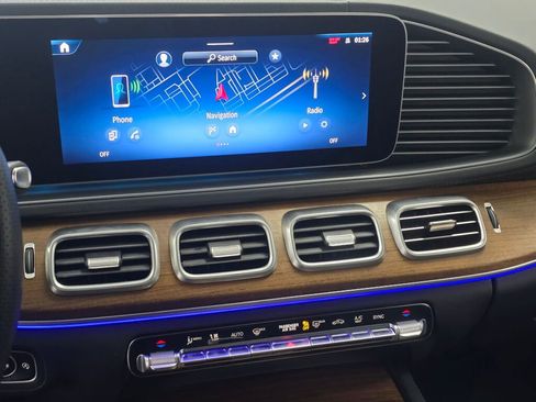 Certified 2025 Mercedes-Benz GLS 450 4MATIC image 15