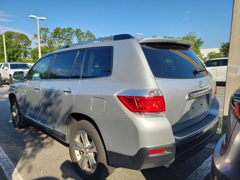 Used 2012 Toyota Highlander Limited w/ Tow Pkg AWD/4WD image 22