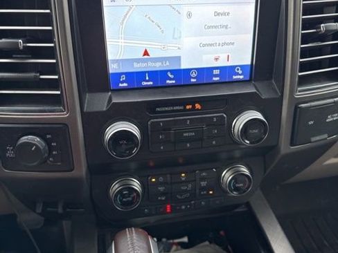 Used 2019 Ford F150 Limited image 30