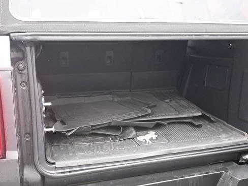 Used 2022 Ford Bronco Badlands image 14