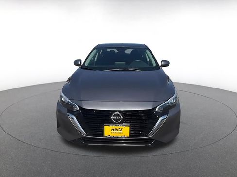 Used 2025 Nissan Sentra SV FWD image 4