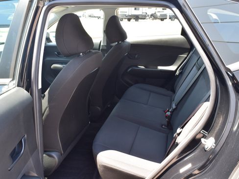Used 2025 Hyundai Kona SE FWD image 11