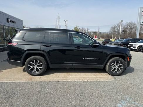 Certified 2024 Jeep Grand Cherokee L Limited w/ Luxury Tech Group II image 19