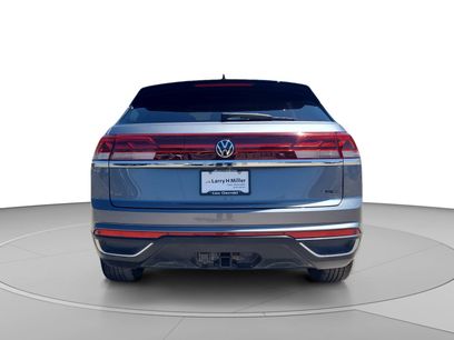 Used 2024 Volkswagen Atlas Cross Sport SE