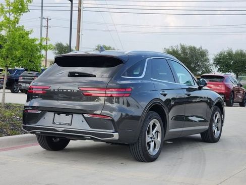 Used 2026 Genesis GV70 2.5T AWD/4WD image 3