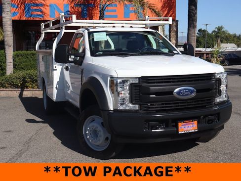 Used 2018 Ford F550 2WD Regular Cab Super Duty image 2