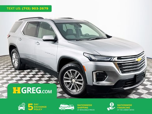 Used 2023 Chevrolet Traverse LT FWD image 1