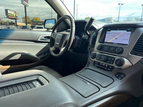 Used 2019 GMC Yukon XL Denali w/ Open Road Package image 34