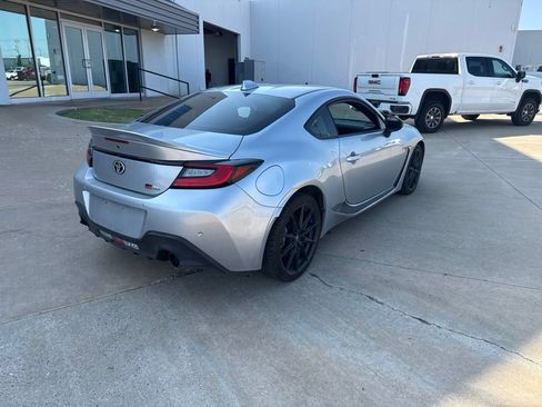 Used 2023 Toyota GR86 Premium w/ ALL Weather Mat Package (TMS) RWD image 7