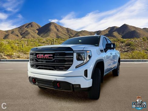 Used 2025 GMC Sierra 1500 AT4 w/ Technology Package AWD/4WD image 2