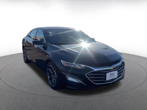 Used 2023 Chevrolet Malibu LT w/ Driver Confidence Package image 3