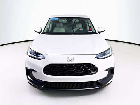 Certified 2026 Honda HR-V LX image 3